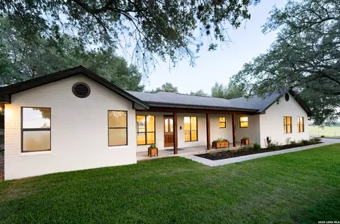 4863 Fm 775, La Vernia, TX 78121