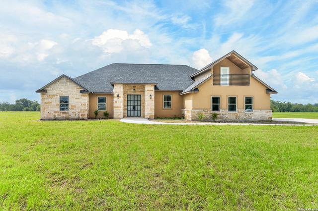 956 Horseshoe Fls, Bandera, TX 78003