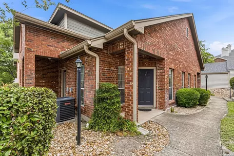 115 Chapel Hill Cir #115, San Antonio, TX 78240