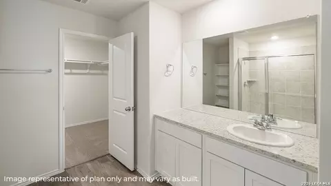 Bath - 14510 Open Range Rd, Lytle, TX 78052 photo 1 of 4