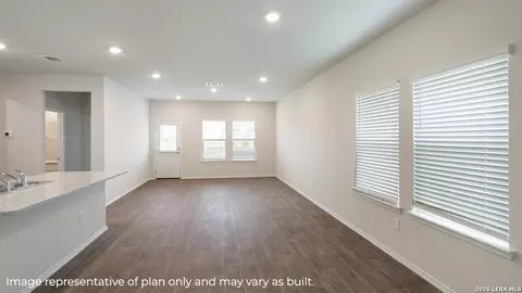 Living - 14510 Open Range Rd, Lytle, TX 78052 photo 1 of 1