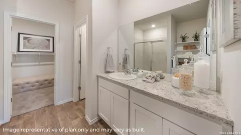 Bath - 14514 Open Range Rd, Lytle, TX 78052 photo 6 of 6