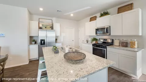 Kitchen - 14514 Open Range Rd, Lytle, TX 78052 photo 2 of 2