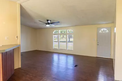 Living - 702 N 11th St, Junction, TX 76849 photo 2 of 2