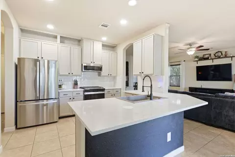 8818 Padie Smt, San Antonio, TX 78251
