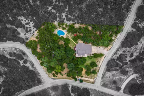 119 Private Road 1738, Mico, TX 78056