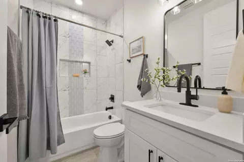 Bath - 100 W Medium Meadow Dr, Lytle, TX 78052 photo 1 of 6