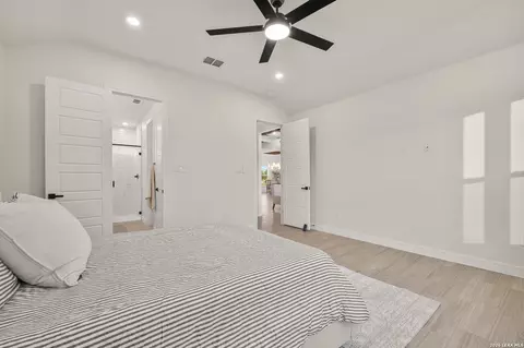 Bedroom - 100 W Medium Meadow Dr, Lytle, TX 78052 photo 5 of 5