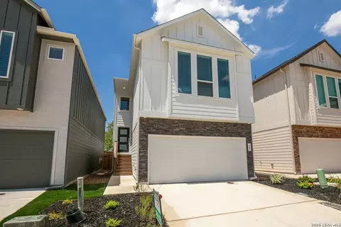 6464 Babcock Rd #703, San Antonio, TX 78249