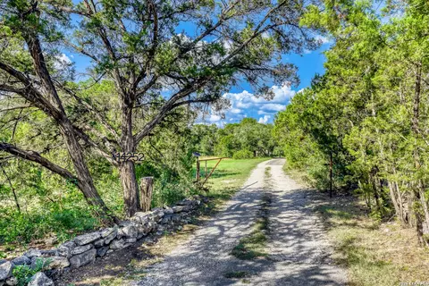 14252 Antonio, Helotes, TX 78023