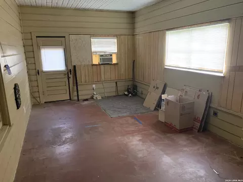 Other - 502 Bowman Ave, Devine, TX 78016 photo 3 of 5