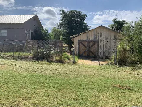 Other - 502 Bowman Ave, Devine, TX 78016 photo 5 of 5