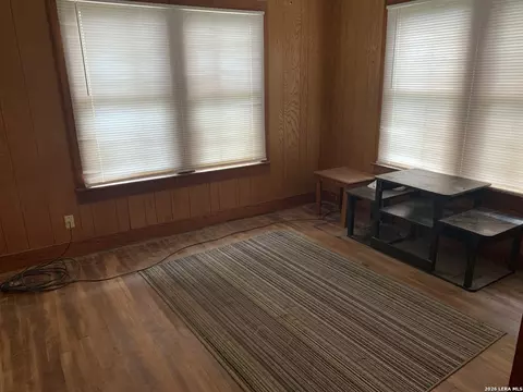 Living - 502 Bowman Ave, Devine, TX 78016 photo 4 of 4
