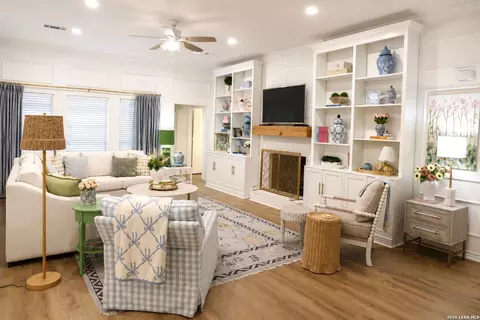 1518 Jasmine Ct, College Station, TX 77845