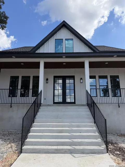 355 Curvatura, New Braunfels, TX 78132