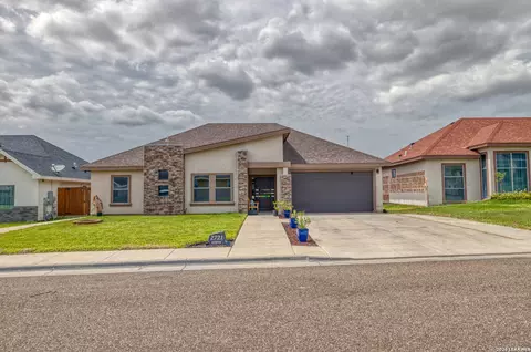 2721 Acacia, Eagle Pass, TX 78852