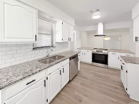 8346 Athenian, Universal City, TX 78148
