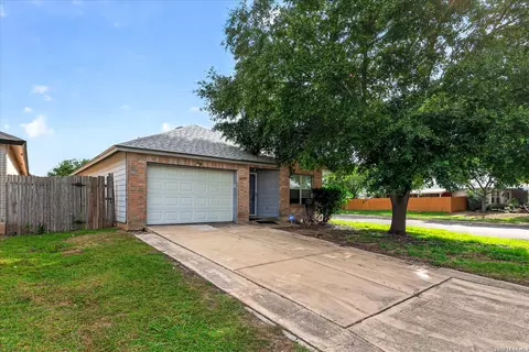 Exterior - 6435 Flatstone Pass, Converse, TX 78109 photo 2 of 9