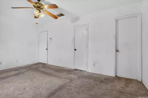 Bedroom - 6435 Flatstone Pass, Converse, TX 78109 photo 3 of 7