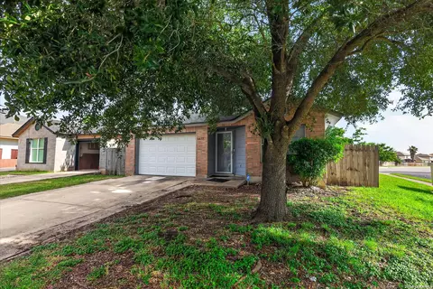 Exterior - 6435 Flatstone Pass, Converse, TX 78109 photo 4 of 9