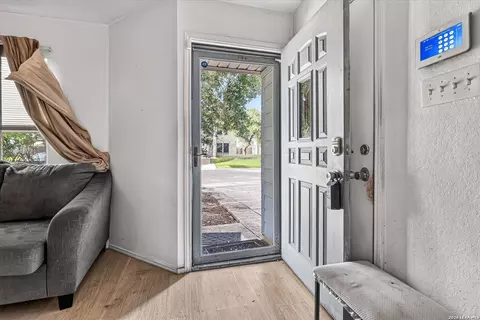 Entry Way - 6435 Flatstone Pass, Converse, TX 78109 photo 1 of 1