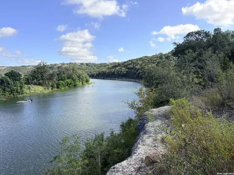 359 River Cliff Pl, Spring Branch, TX 78070