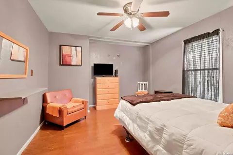 710 Storey, Cotulla, TX 78014 photo 14