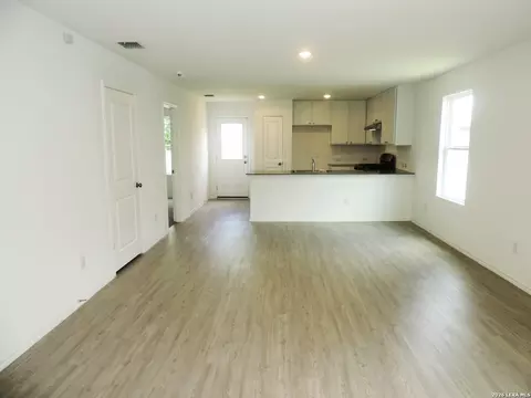 6709 Cibolo Spgs, Converse, TX 78109