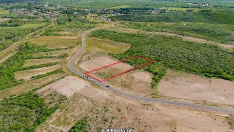 351 Paseo Del Lago, Eagle Pass, TX 78852 photo 8