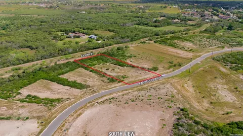 270 Paseo Del Lago, Eagle Pass, TX 78852 photo 3