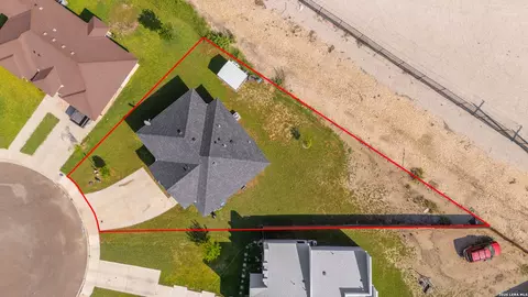 View/Area - 2388 Oak Breeze Cir, Eagle Pass, TX 78852 photo 2 of 6
