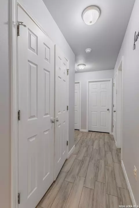 Entry Way - 2388 Oak Breeze Cir, Eagle Pass, TX 78852 photo 2 of 2