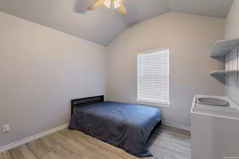 Bedroom - 2388 Oak Breeze Cir, Eagle Pass, TX 78852 photo 4 of 5