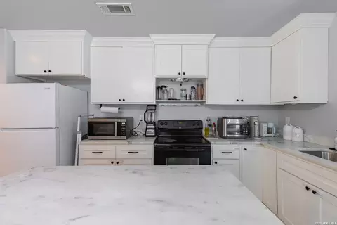 Kitchen - 2388 Oak Breeze Cir, Eagle Pass, TX 78852 photo 3 of 3