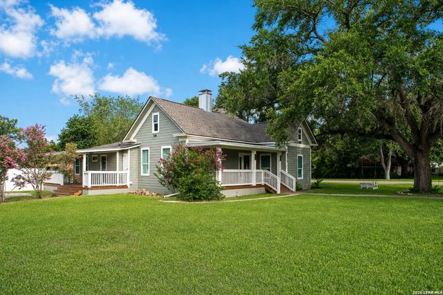 811 N Buchanan, Beeville, TX 78102