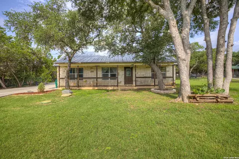 1840 Rustic Oak Ln, Spring Branch, TX 78070