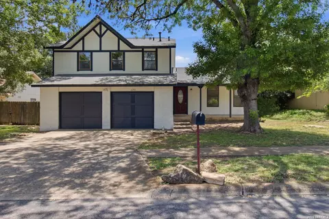 6206 Cherrywest Cir, San Antonio, TX 78240