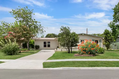 107 Shropshire Dr, San Antonio, TX 78217