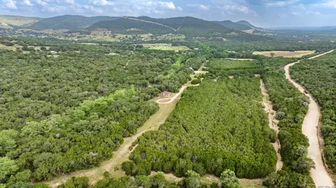 View/Area - 650 Evans Creek Rd, Vanderpool, TX 78885 photo 4 of 4