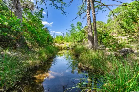 View/Area - 650 Evans Creek Rd, Vanderpool, TX 78885 photo 2 of 4