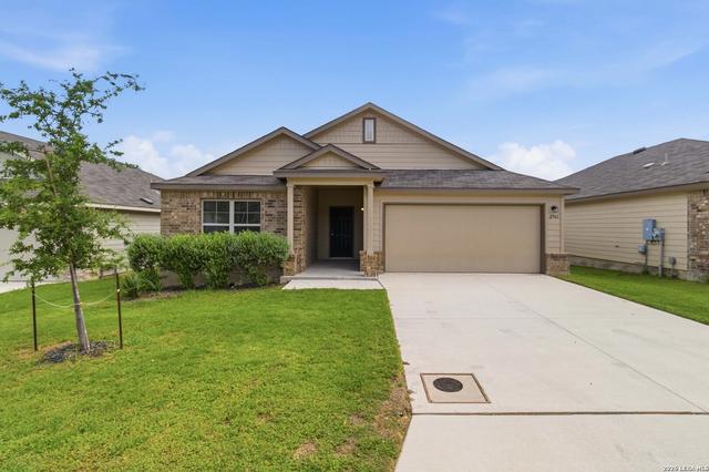 2961 Greenbriar, Seguin, TX 78155