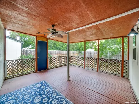 2882 Cherry Field Dr, San Antonio, TX 78245