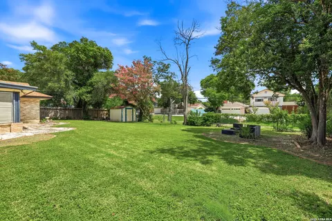 Exterior - 418 Crestwind Dr, Windcrest, TX 78239 photo 5 of 5