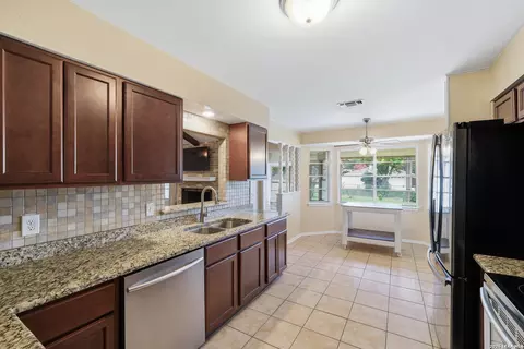 Kitchen - 418 Crestwind Dr, Windcrest, TX 78239 photo 1 of 2