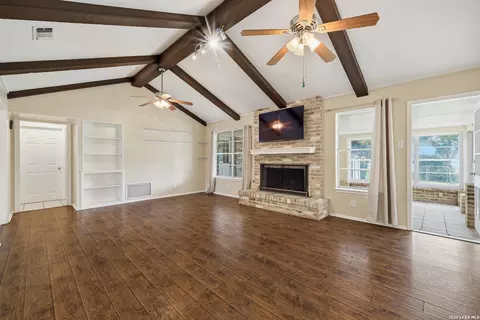 Living - 418 Crestwind Dr, Windcrest, TX 78239 photo 6 of 8