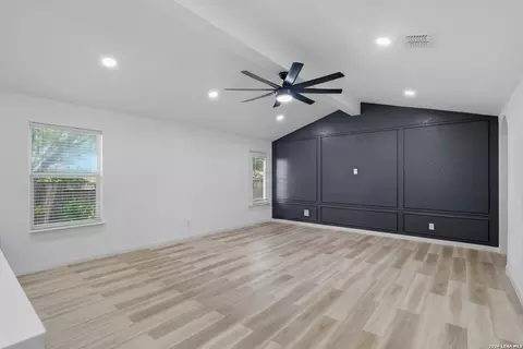 6050 Luckey Run, San Antonio, TX 78252
