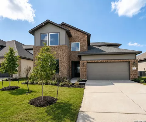 2713 Sierra Chicas Ln, Seguin, TX 78155