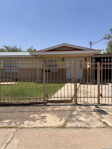 1398 Wilson St, Eagle Pass, TX 78852