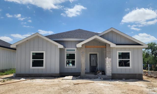 2746 Rodriguez St, Eagle Pass, TX 78852