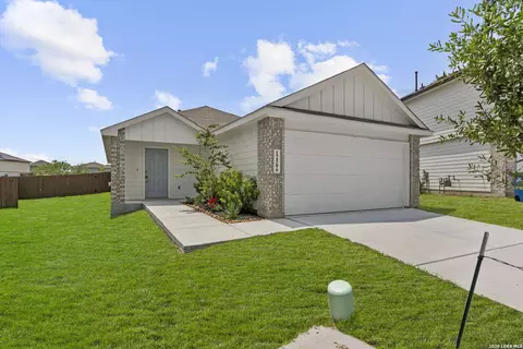 12506 Desert Fox, Converse, TX 78109